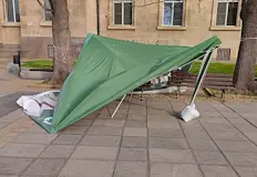 Камерите на площада ще покажат кои са извършителитеШатрата на партия