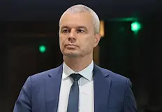Лидерът на Възраждане иска отговори от Румен Радев за тайни