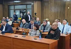 Местният парламент разглежда общо 35 докладни на днешното си заседаниеДоговор