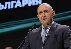 Масовият вот ще свали Борисов и ПеевскиБившият държавен глава и