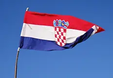 Жертвите са хвърляни живи в ямата Голубинка на 16 метрова дълбочинаМасов