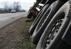 Трафикът към София се пренасочва по две лентиДвижението по автомагистрала