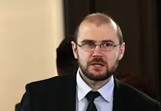 Правосъдният министър залага петгодишна пауза между изпълнителната власт и върха