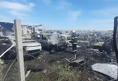 Запалени сухи треви предизвикаха стихията в съседен имотОгромен пожар унищожи