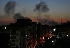 Обединените арабски емирства вдигнаха противоракетния си щит заради масирани удариСирените
