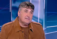 Певецът чества 45 години на сцената с огромно национално турнеОсновните
