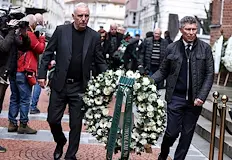 Поклонението пред спортния деятел събра легендите от златното поколение на