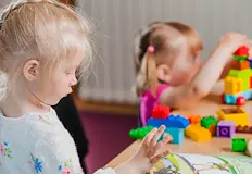 Правителството компенсира семействата за първите два месеца на годинатаСлужебният кабинет