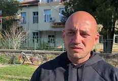 Мартин Цонев затвори пробития покрив на сградатаМлад строител и бивш