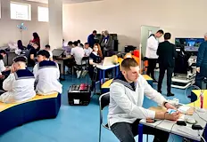 Учениците ще развиват умения по математика информатика и дигитален дизайнНов