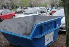 Кампанията за безплатно извозване обхваща всички големи квартали и продължава