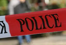Двама младежи са арестувани за побой над жертватаНепълнолетен младеж е