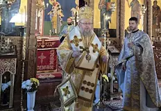 Службата беше част от празничната Светла седмица която следва Възкресение