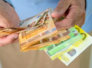 Разрешиха първи братовчеди да наследяват втора пенсия