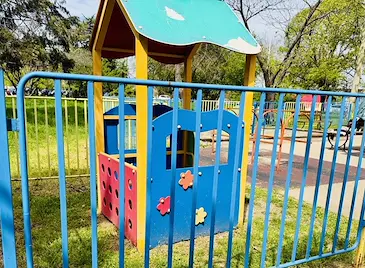 Община Русе даде заден за детската площадка в квартал "Здравец-Изток"