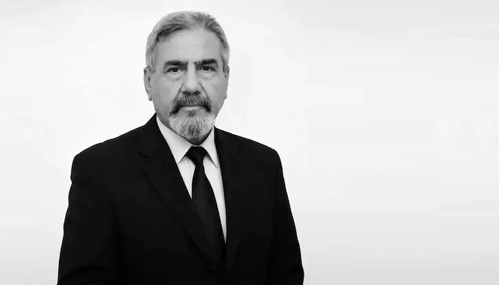 От партията изразиха съболезнования към семейството От партията изразиха съболезнования към семейството