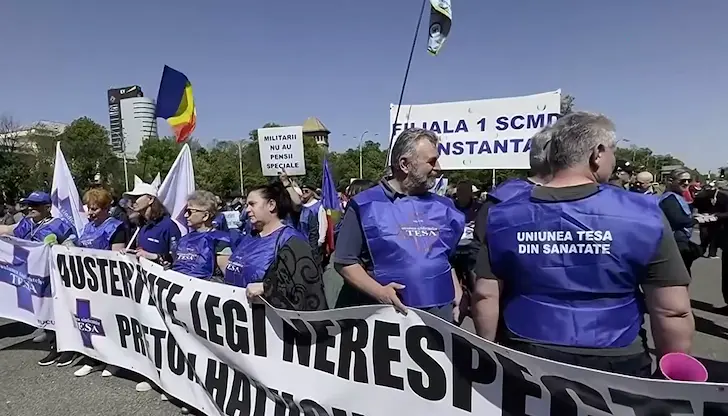 Журналистът очерта мрачна картина за потъващата в рецесия съседка