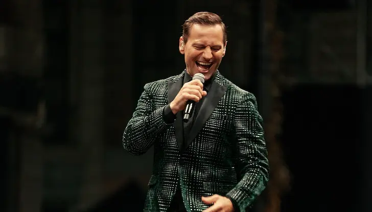 Певецът тръгва на пролетно национално турне в четири града Певецът тръгва на пролетно национално турне в четири града