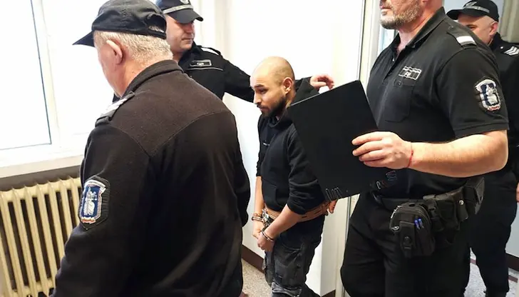 Росен Ганчев трябва да плати 100 000 евро кръвнина на близките и сираците Росен Ганчев трябва да плати 100 000 евро кръвнина на близките и сираците