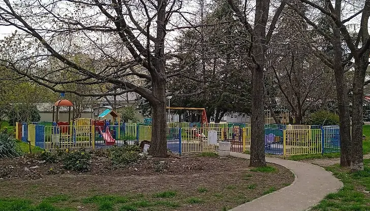 Жители на квартал "Здравец Изток" внесоха отворено писмо до Общината Жители на квартал "Здравец Изток" внесоха отворено писмо до Общината