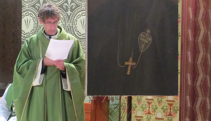 Около 600 вярващи отбелязват католическия Великден в Русе Около 600 вярващи отбелязват католическия Великден в Русе