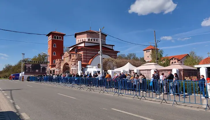 Русенци могат да се възползват от шанса да докоснат честната глава на свети Георги Победоносец