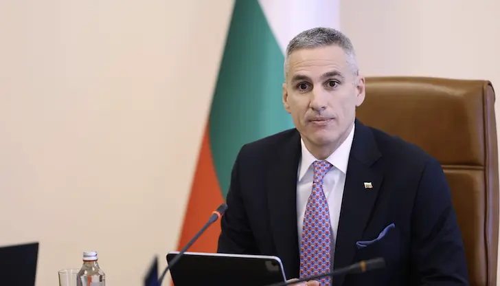 Парите остават непокътнати за следващото редовно правителство