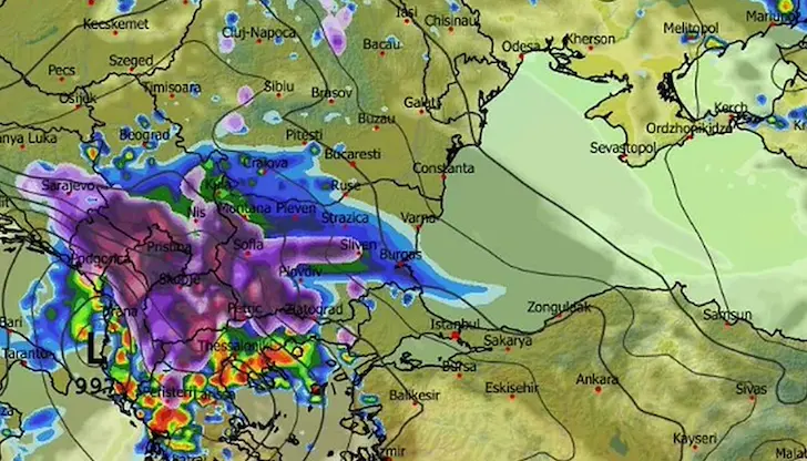 Снежния циклон удря Софийско и Пловдивско за Великден Снежния циклон удря Софийско и Пловдивско за Великден
