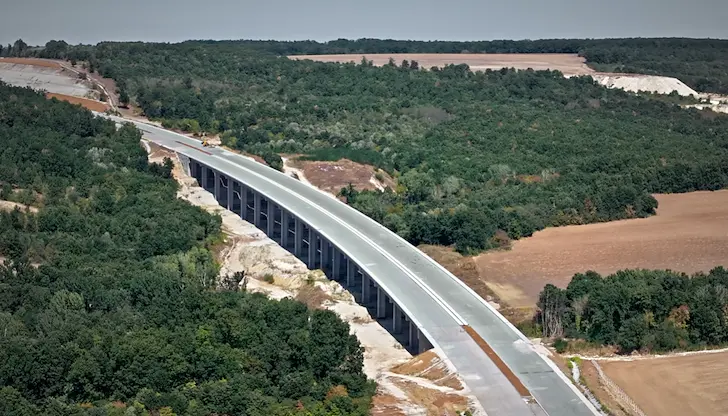 Служебният кабинет отпушва строежа на "Хемус" към пътя за Русе Служебният кабинет отпушва строежа на "Хемус" към пътя за Русе