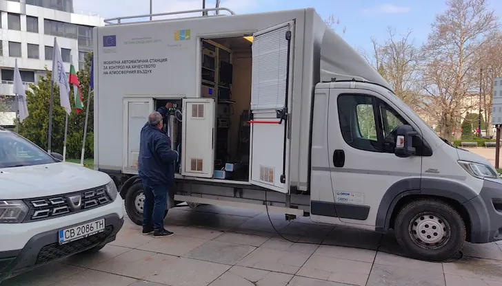 Предстои анализ на отчетените въглеводороди в центъра на града