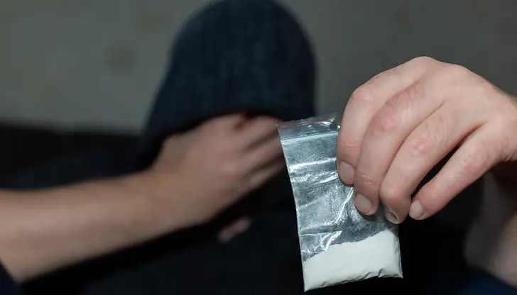 Спипаха 24-годишен с кокаин и електронна везна Спипаха 24-годишен с кокаин и електронна везна