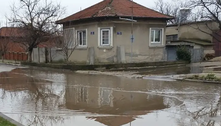 Местните жители обсъждат старта на мащабния ВиК проект днес Местните жители обсъждат старта на мащабния ВиК проект днес