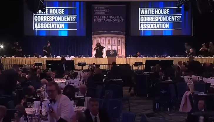 Доналд Тръмп и Джей Ди Ванс бяха спешно евакуирани от хотел "Вашингтон Хилтън"