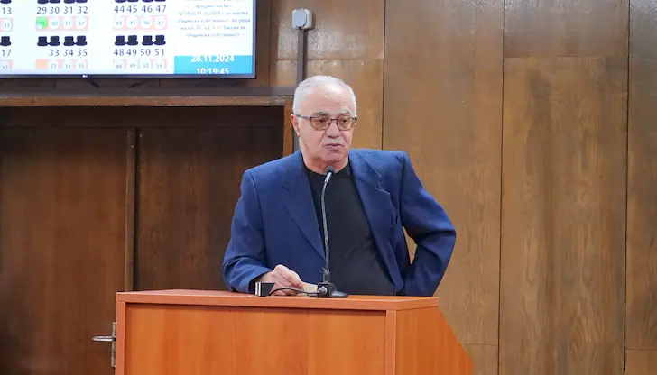 Рокадата бе обявена официално от председателя академик Христо Белоев