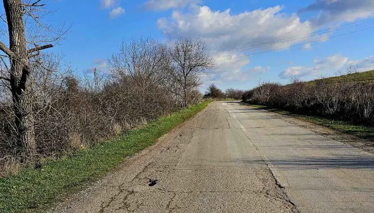 Строителни фирми воюват за 4,5 милиона евро, докато шофьорите трошат коли Строителни фирми воюват за 4,5 милиона евро, докато шофьорите трошат коли