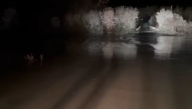 Обилните валежи препълниха язовир "Александър Стамболийски" Обилните валежи препълниха язовир "Александър Стамболийски"