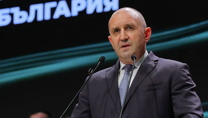 Масовият вот ще свали Борисов и Пеевски Масовият вот ще свали Борисов и Пеевски