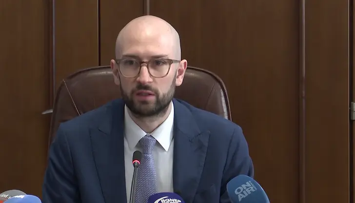 Властта започва масови проверки за неправомерно изплатени аванси