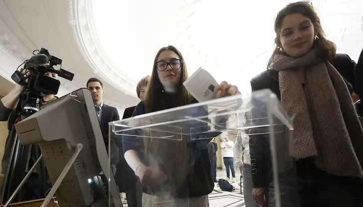 Нарушителите губят правото си на втори опит пред урните Нарушителите губят правото си на втори опит пред урните