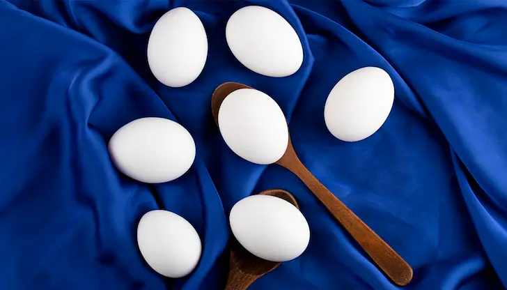 На Велика събота боядисваме яйцата за Великден На Велика събота боядисваме яйцата за Великден