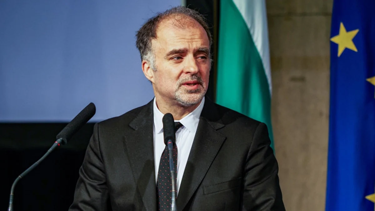 Найден Тодоров нищи проблемите в културата на форум във Фабрика