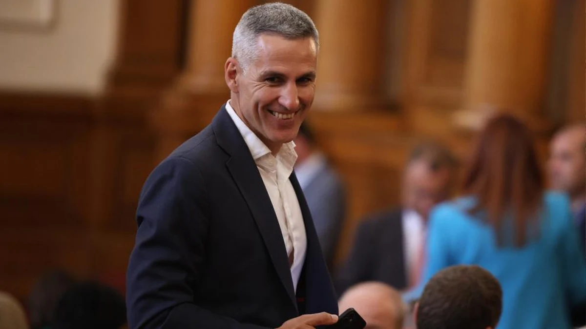 Действащият служебен премиер все още не е дал официалното си