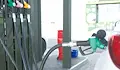 Автомонтьори: Не пълните резервоара за горивото догоре