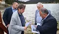 Вдигат мост над пропадналия път за Пампорово