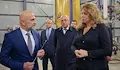 Илияна Йотова инспектира български завод в Азербайджан