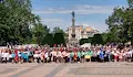 Жегата повали пет деца на площада в Русе