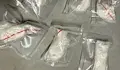 Митничари конфискуваха над хиляда пратки с дрога