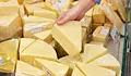 Търговските вериги: Нашият кашкавал се продава с 5% под доставната цена