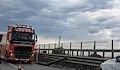 Катастрофирал ТИР затрудни движението по "Хемус"