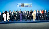 Външните министри от НАТО договориха спешен скок на оръжейното производство